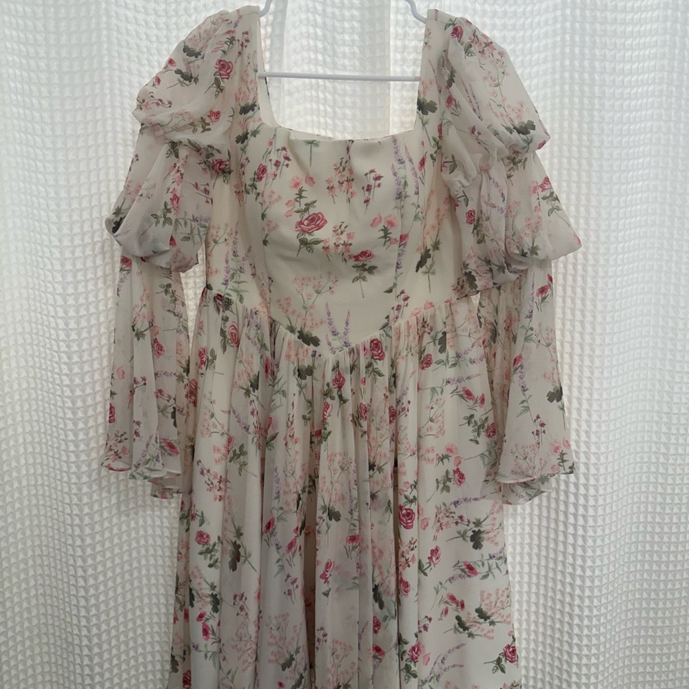 Floral Mini Dress with Ruffle Sleeves
